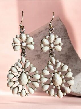 Elegant Cream Floral Drop Earrings - Brand